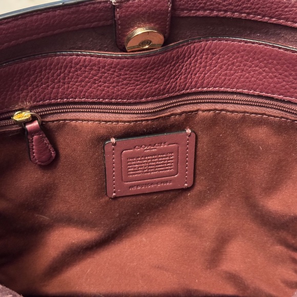 Coach Tote 27 Red Embossed Leather Tote and Wallet - Picture 10 of 14